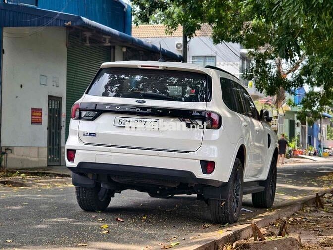 Ford Everest Ambiente 2022 Trắng 52123.9 km