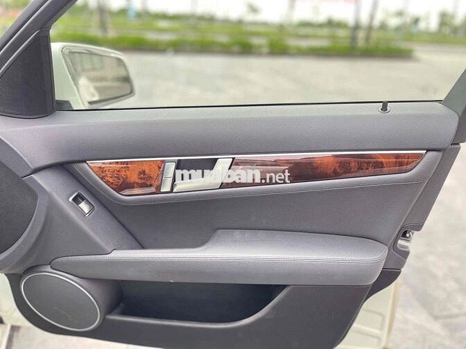 Mercedes C250 2011 Trắng 1.8L