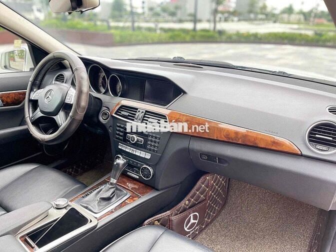 Mercedes C250 2011 Trắng 1.8L