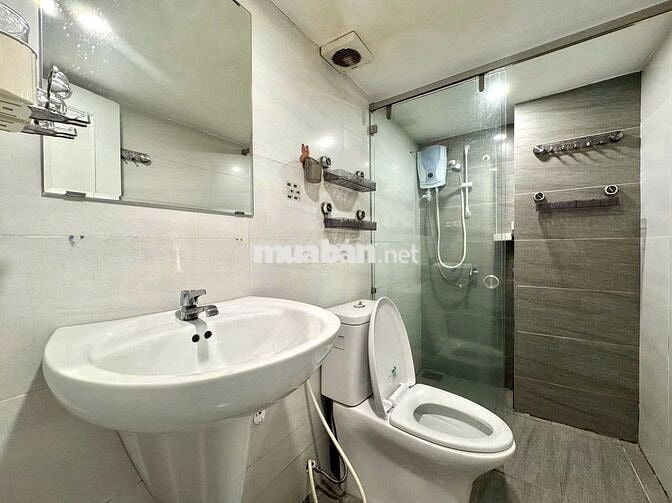 CHO THUÊ 1PN DUPLEX 40M2 NẰM GẦN CÁC TRƯỜNG ĐẠI HỌC KINH TẾ , Y DƯỢC