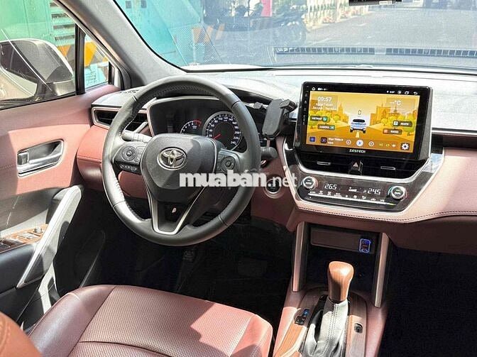 Bán Cross 1.8V 2023 siêu lướt -Xe gia đình sử dụng