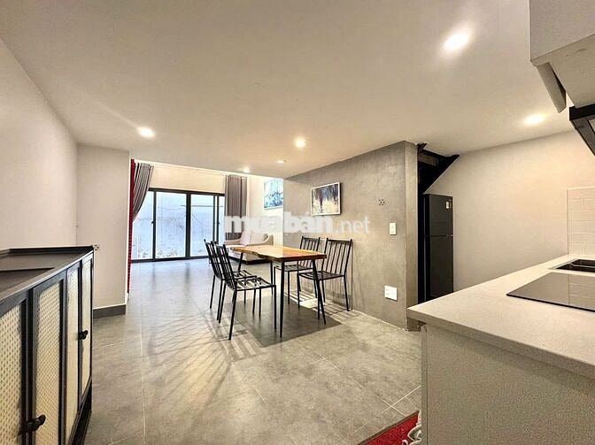 CHO THUÊ 1PN DUPLEX 40M2 NẰM GẦN CÁC TRƯỜNG ĐẠI HỌC KINH TẾ , Y DƯỢC