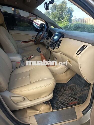Toyota Innova G 2006 Bạc 7 chỗ