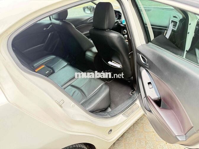 Mazda Mazda 3 Trắng Tự động