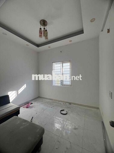 Nhà sửa mới 100% - 4Phòng ngủ. - hẻm ô tô gần kho C nhà bè