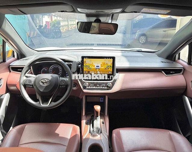 Bán Cross 1.8V 2023 siêu lướt -Xe gia đình sử dụng