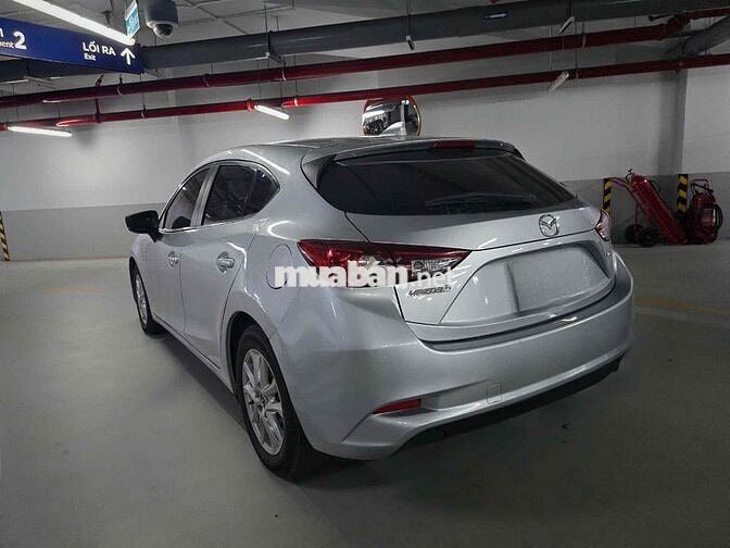 Mazda 3 Hatchback 2018 Bạc Rất Đẹp