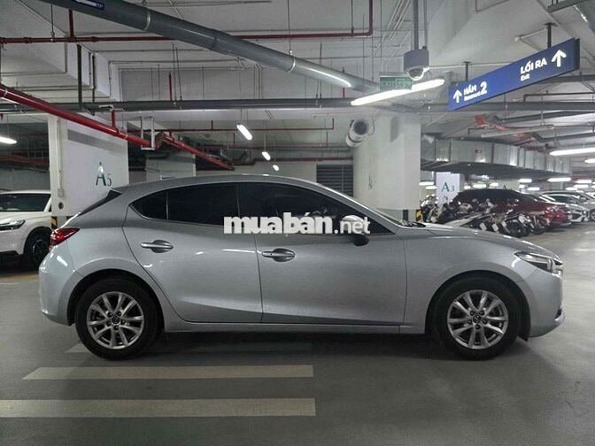 Mazda 3 Hatchback 2018 Bạc Rất Đẹp