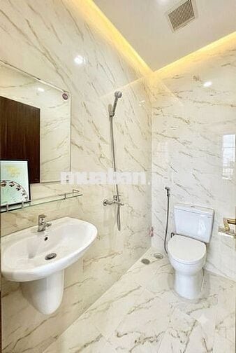 Bóc seal phòng mới còn thơm mùi sơn - Đường Phan Anh - Bình Tân