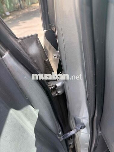 Toyota Innova 2.0E 2012 Số sàn Bạc