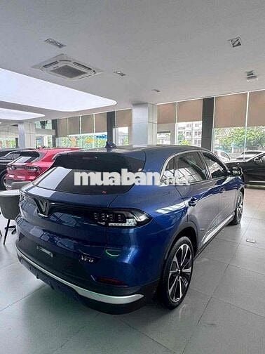 Bán VinFast VF8 Plus 2023 Xanh dương Sạc Miễn Phí