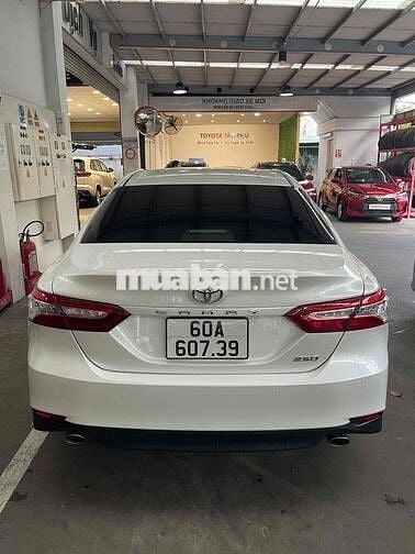 Toyota Camry 2.5Q 2021 / Giá thương lượng