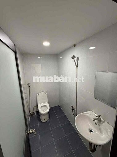 Nhà Hẻm 8M Lê Văn Quới. DT:4 X 20m Trệt lầu 2PN 2WC