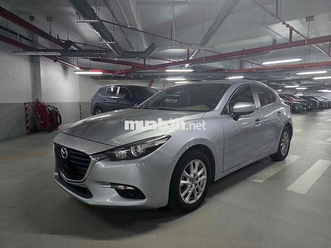 Mazda 3 Hatchback 2018 Bạc Rất Đẹp