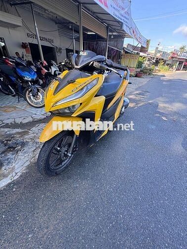 Honda Vario 2021 Tự động Vàng