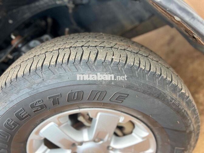 Ford Ranger 2.2 MT số sàn 1 cầu 2013 màu Vàng cát