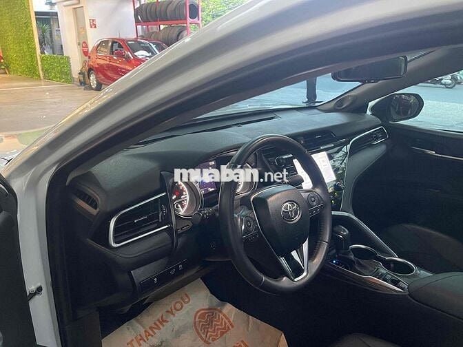 Toyota Camry 2.5Q 2021 / Giá thương lượng