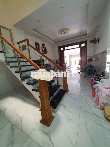 mặt tiền ta19 dt 4,5x28m 6pn 4wc ô tô vào sân kd buôn bán