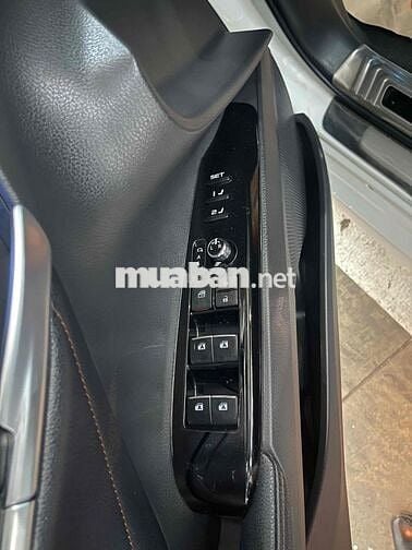 Toyota Camry 2.5Q 2021 / Giá thương lượng