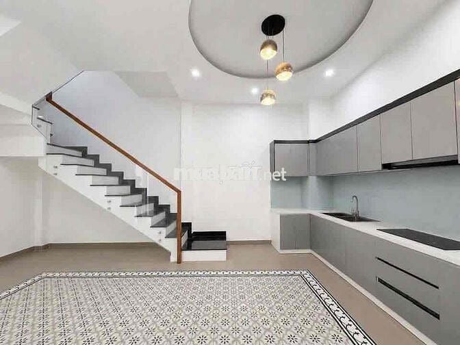Hot, Nguyễn Gia Trí- Hàng Xanh, Nhà 51m2 4 Tầng 6,6x8,5 Chỉ 11,x Tỷ