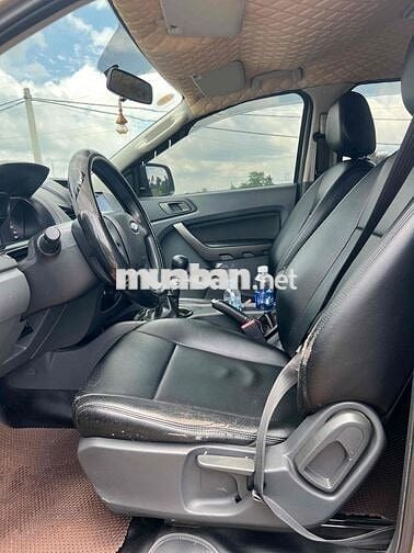 Ford Ranger 2.2 MT số sàn 1 cầu 2013 màu Vàng cát