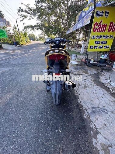 Honda Vario 2021 Tự động Vàng