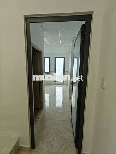 mặt tiền đường lớn khu sầm uất 2 lầu siêu rẻ 