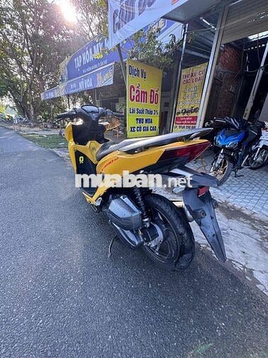 Honda Vario 2021 Tự động Vàng
