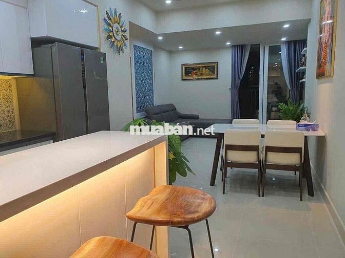 The Park Residence cho thuê sân vườn 2PN 2WC giá 13triệu ở được liền