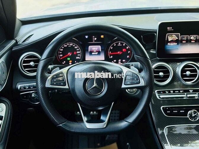 Mercedes C300 AMG 2017 Trắng 64.000 km