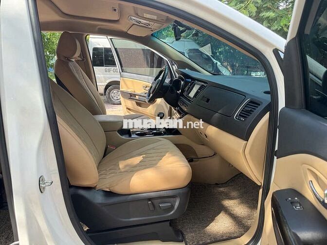 Kia Sedona 2019 Dầu Tự động 80.000 km Trắng