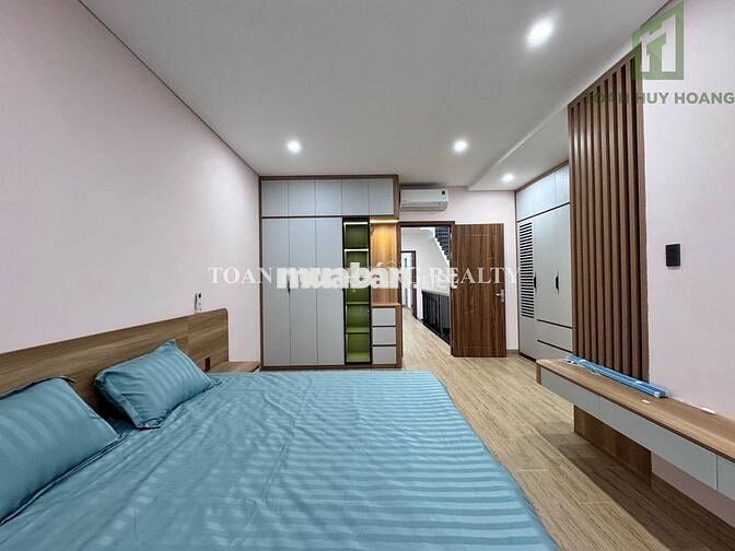 Nhà Đẹp Khu Phạm Văn Đồng | 3 Tầng | 3 Phòng Ngủ | Có Sân Để Ô Tô