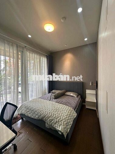 The Park Residence cho thuê sân vườn 2PN 2WC giá 13triệu ở được liền