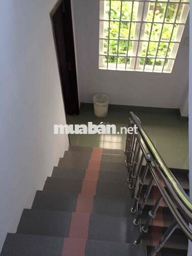Nhà mặt tiền đường Bến Than, DT 300 m2