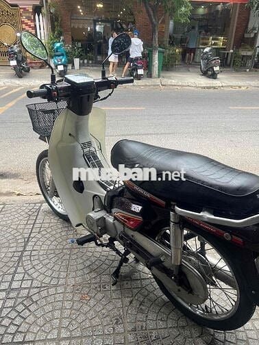 Honda Dream Nâu Cổ điển Tiết kiệm xăng