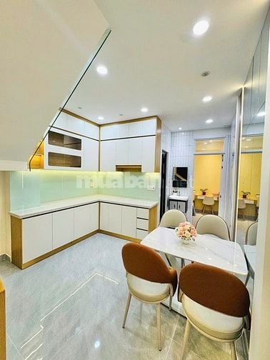 Quận 11, 1 căn ra mặt tiền Minh Phụng , 45m2, 2 tầng mới đẹp, ,6,79 tỷ