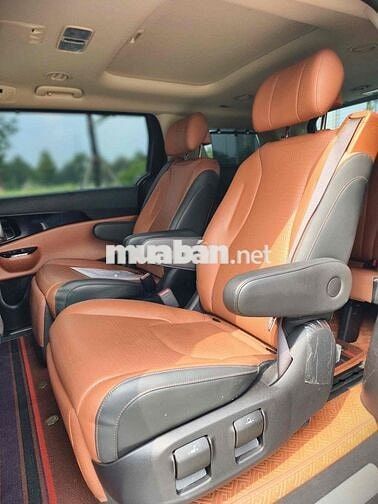 Kia Carnival Signature SX 2024 7 chỗ Đen 50000 km