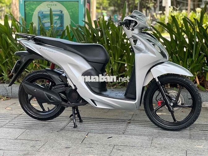 Honda Vision 2022 Bản Đặc Biệt Smartkey Bạc