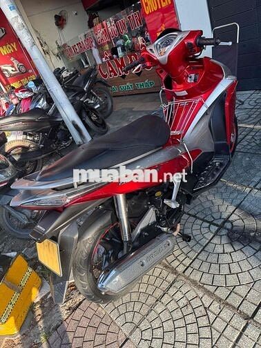 Honda Airblade Fi 2012 biển số 93 xe đẹp zin êm ạ