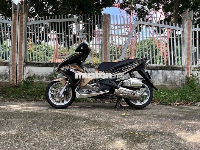 Honda Air Blade 125 Nâu đen 125cc