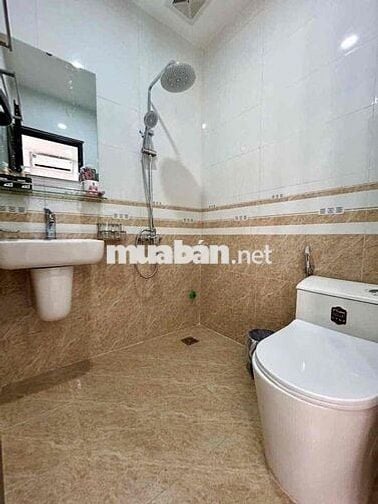 Cho thuê ccmn Đội Cấn - 30m2 - nhà mới tinh - full nội thất - 5,8triệu
