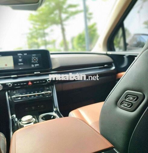 Kia Carnival Signature SX 2024 7 chỗ Đen 50000 km