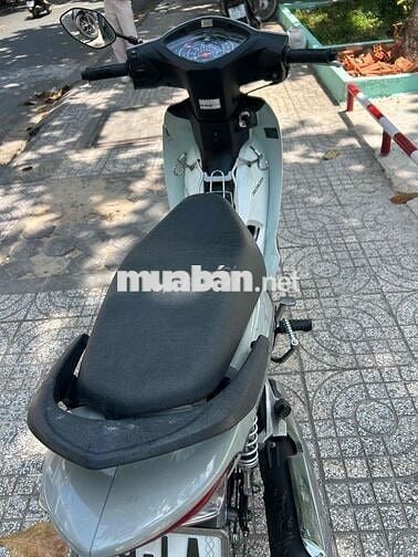 Honda Wave A 2024 Trắng xám