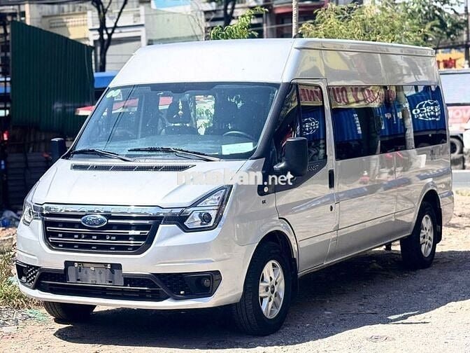 Ford Transit 2022 16 chỗ Số sàn Bạc