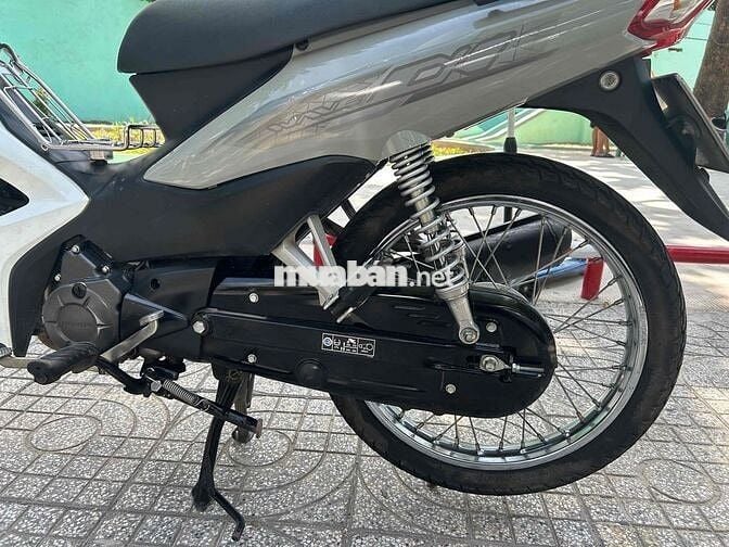 Honda Wave A 2024 Trắng xám