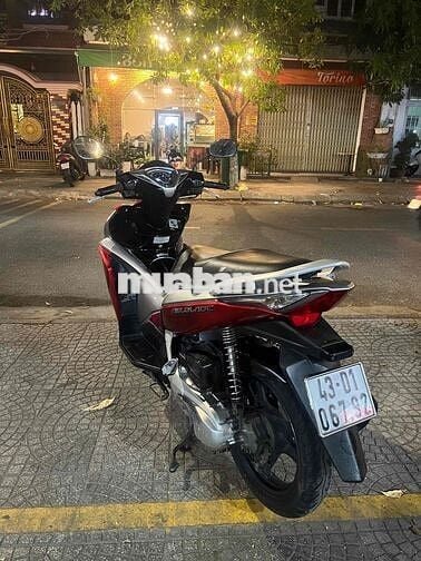 Honda Air Blade màu Sơn 3D nguyên rin còn rất đẹp