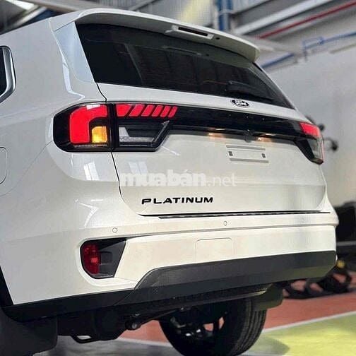 Everest Platinum Trắng xe sẵn giao ngay