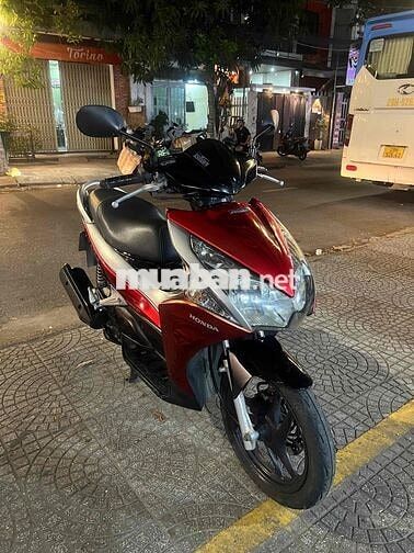 Honda Air Blade màu Sơn 3D nguyên rin còn rất đẹp