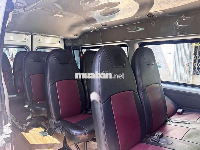 Ford Transit 2022 16 chỗ Số sàn Bạc