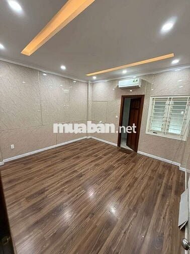 Cho thuê nguyên căn 5pn, hầm xe, sát mt đường Phạm Văn Chiêu P14 gòvấp